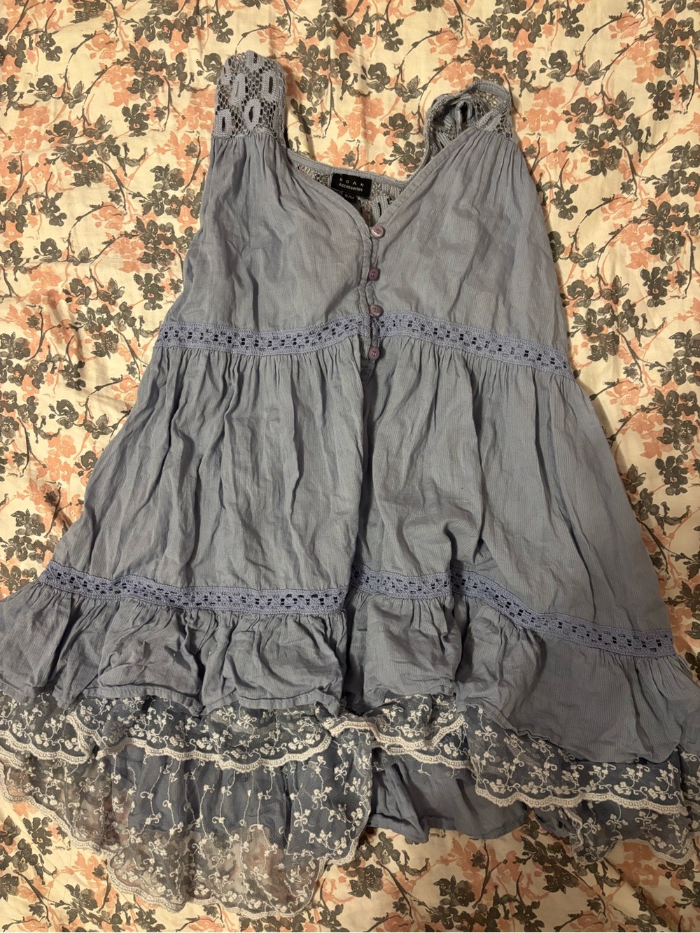 SHOUJO GIRL Light GreyBlue Lace-Trim Sleeveless Functional Button Front Tank Top